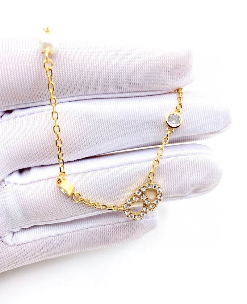 chr1st1an D10r necklaces